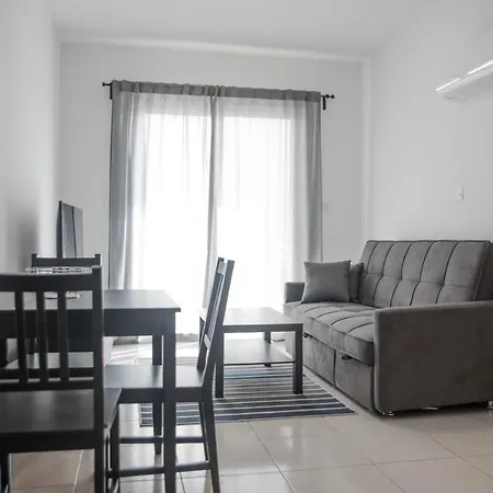 Renovated One Bedroom In With Pool Appartement Paphos